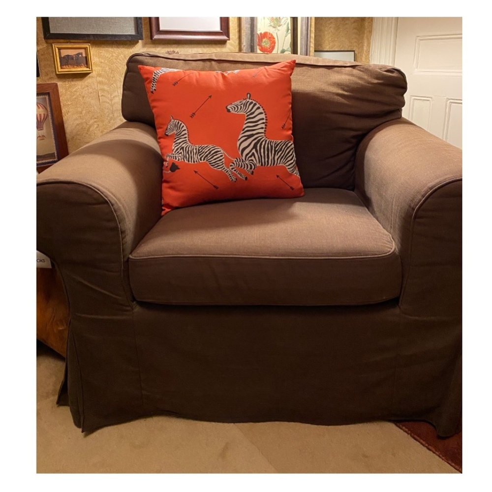 BRAND NEW Throw Pillow Coral Zebra by Scalamandré 18"x18" - Picture 3 of 10